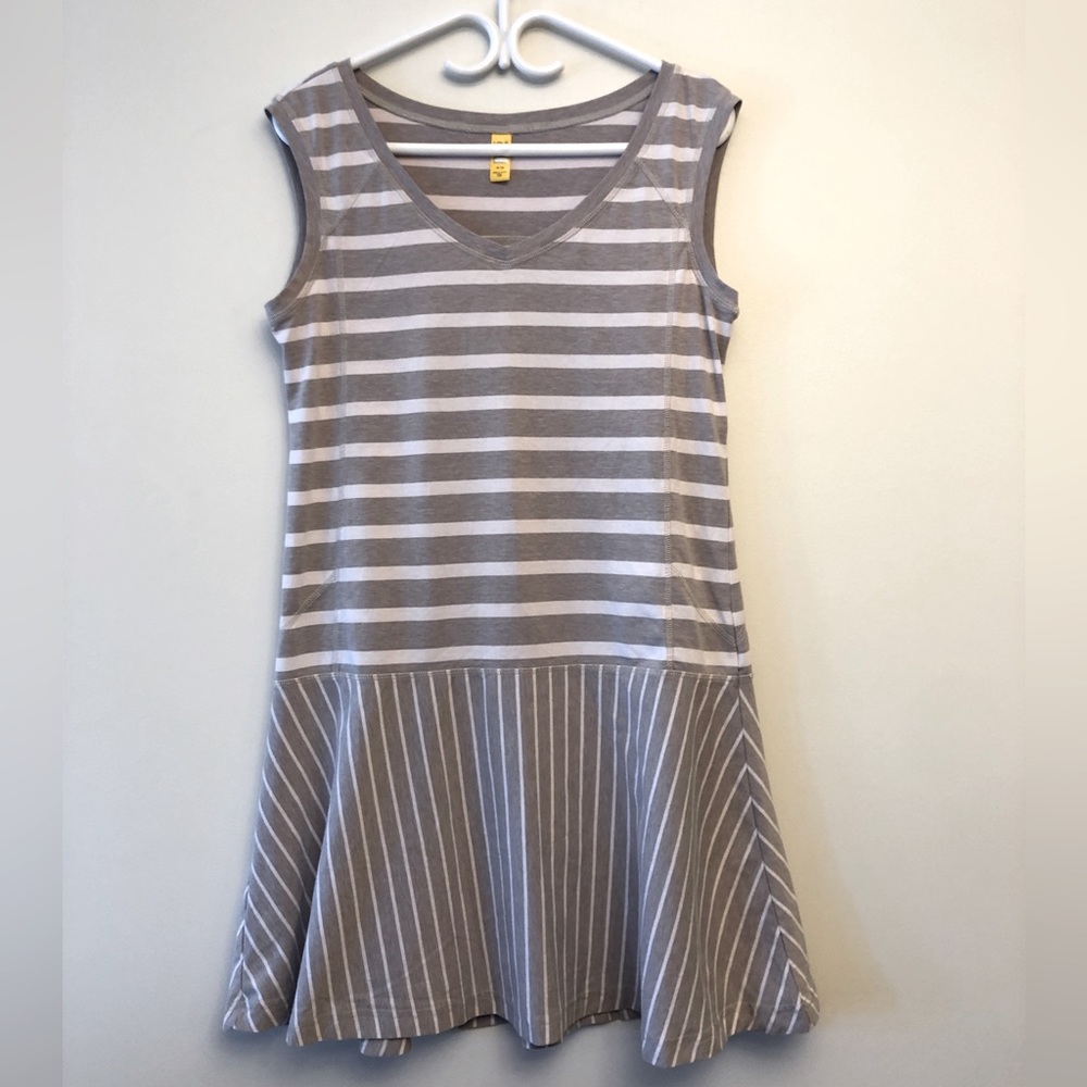 Lolë Grey and White Striped Dress, Size M